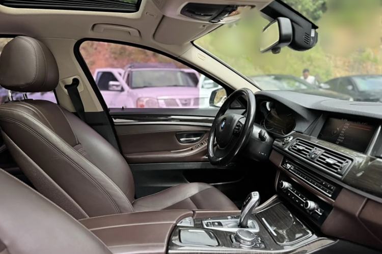 Used BMW 5 Series 2017 525Li Luxury Design Package
