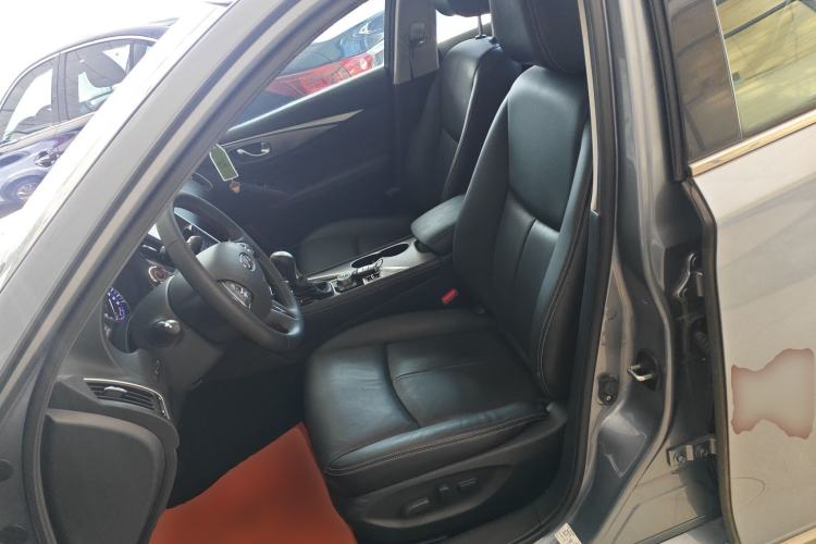 Used Infiniti Q50L 2015 2.0T Enjoyment Edition
