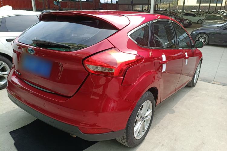 Used Ford Focus 2015 Hatchback 1.6L Automatic Fashion Edition