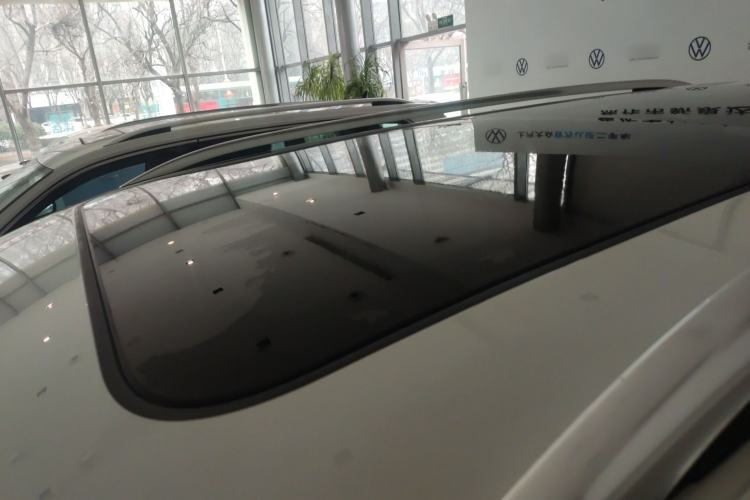 Used Volkswagen Tiguan L 2024 300TSI Automatic Two-Wheel Drive Smart Edition
