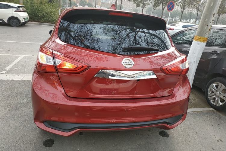 Used Nissan Tiida 2021 1.6L CVT Cool Edition
