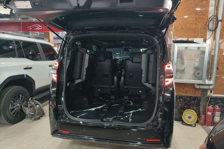 Used Toyota Vellfire 2023 Crown Dual-Engine 2.5L HV Prestige Edition