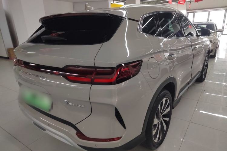 Used BYD Song PLUS New Energy 2023 Champion Edition EV 520KM Flagship Model
