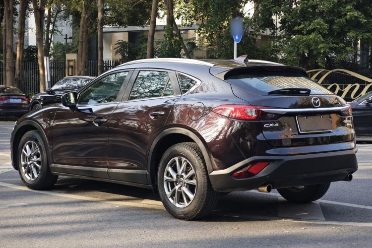 Used Mazda CX-4 2018 2.0L Automatic Two-Wheel Drive Blue Sky Premium Upgrade Version China VI Standard
