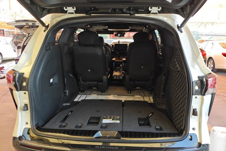 Used Toyota Sienna 2021 2.5L Hybrid Ultimate Edition
