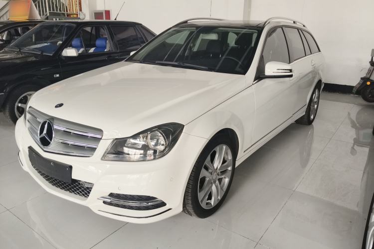 Used Mercedes-Benz C-Class 2011 C 200 Fashion Travel Edition