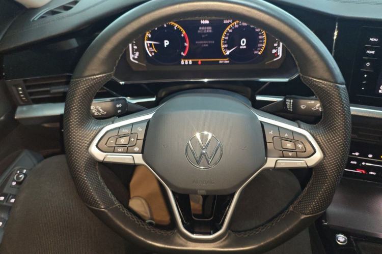 Used Volkswagen Passat 2022 330TSI Elite Edition Custom Version
