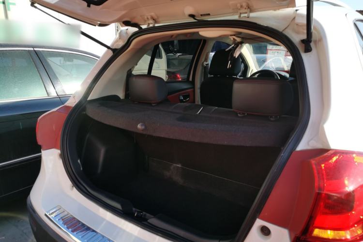 Used Haval H1 2015 1.5L Manual Luxury Model
