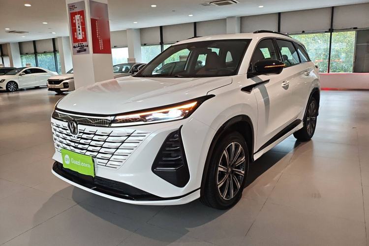 Used Changan CS75 PLUS 2024 3rd Generation Champion Edition 2.0T Intelligent Drive Performance Model
