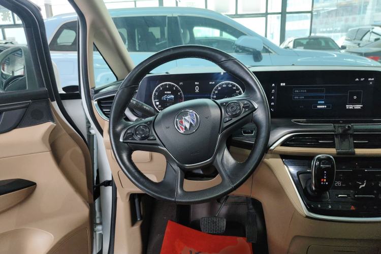 Used Buick GL8 2021 ES Landtrek 653T Smart Luxury Model
