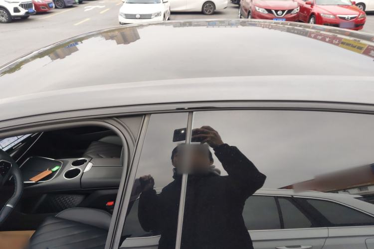 Used  SL03 2023 200Max Range-Extended Version
