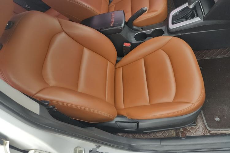 Used Hyundai Elantra 2016 1.6L Automatic ZhiXuan – Elite Version