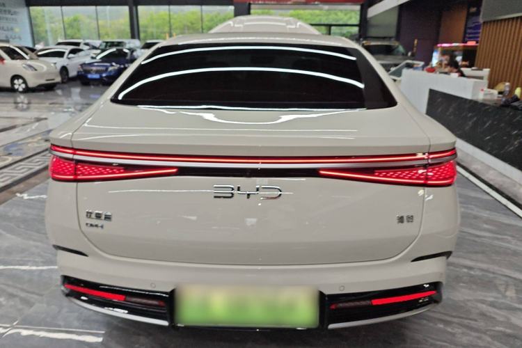 Used BYD Seal 2024 HONOR Edition DM-i 1.5L 121km Prestige Model
