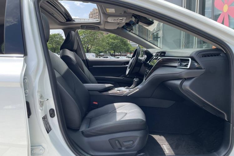 Used Toyota Camry 2019 Revised Version 2.0G Luxury Edition