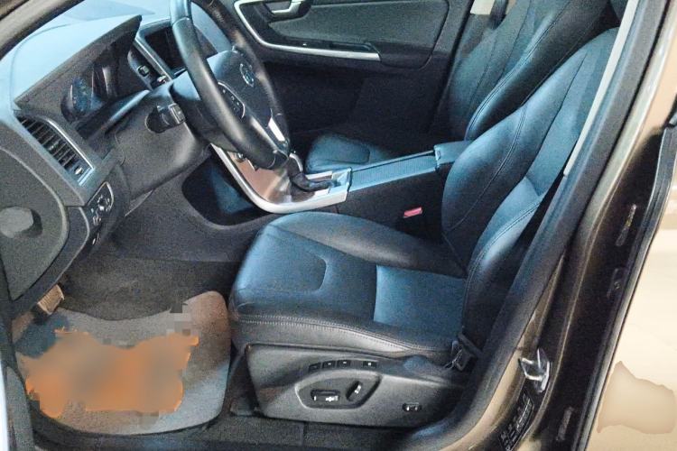 Used Volvo XC60 2017 T5 Smart Upgrade Edition
