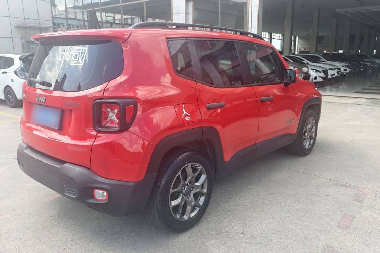 Used  Renegade 2017 180T Automatic Kinetic Edition+
