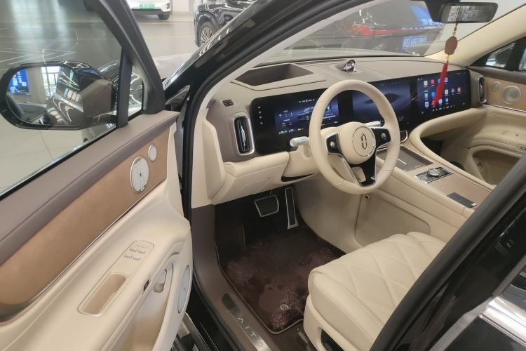 Used Hima AITO M9 2025 Extended-Range Ultra Version 52 kWh 6-Seater