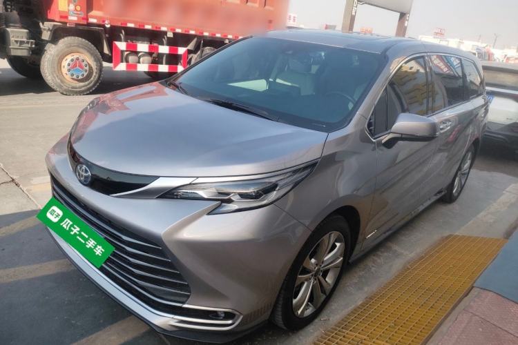 Used Toyota Sienna 2021 2.5L Hybrid Premium Edition