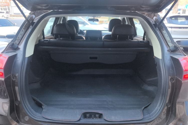 Used Geely Auto Emgrand X7 Sport 2016 2.0L Manual Smart Connect Version