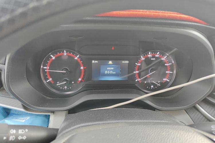 Used SAIC MAXUS Xintu V90 2024 Zhiyun 2.0T Manual Rear-Drive Extended-Wheelbase High-Roof Model with Dual Rear Tires and 3 Seats