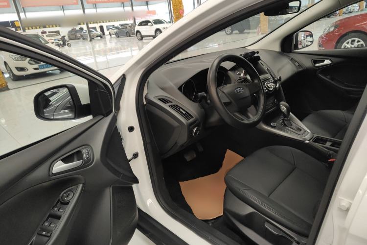 Used Ford Focus 2017 Hatchback 1.6L Automatic Comfort Plus SmartDrive Edition