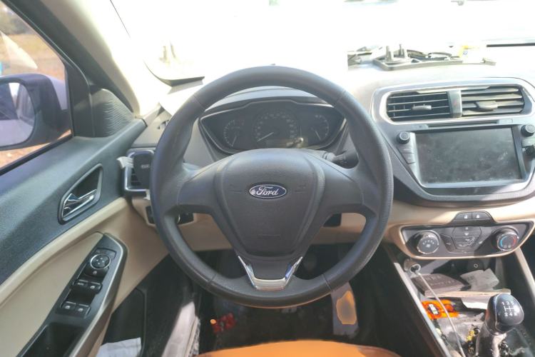Used Ford Escort 2015 1.5L Manual Comfort Model
