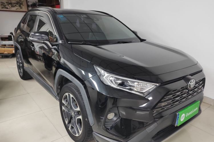 Used Toyota RAV4 2020 2.0L CVT Two-Wheel Drive Prestige Edition
