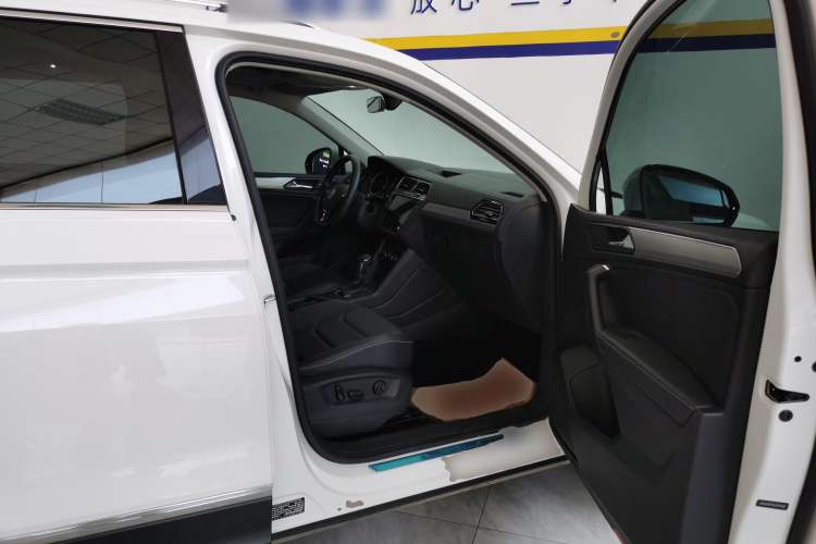 Used Volkswagen Tiguan L 2020 330TSI Automatic Two-Wheel Drive Smart Luxury Edition China VI Standard