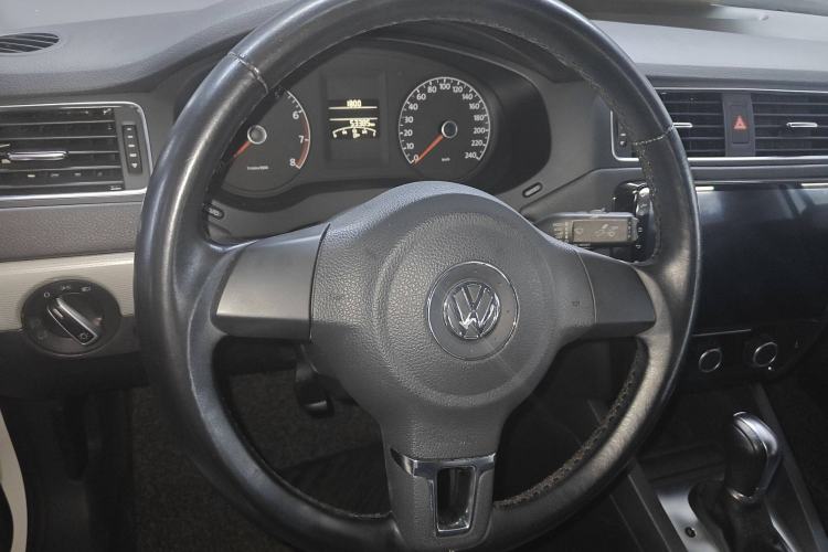 Used Volkswagen Sagitar 2014 Revised Version 1.6L Automatic Leading Edition
