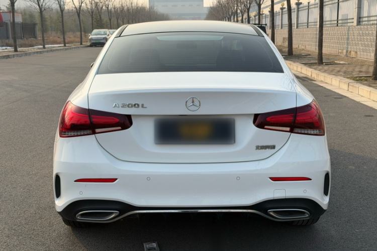 Used Mercedes-Benz A-Class 2022 Revised Version A 200 L Sport Sedan Fashionable Style
