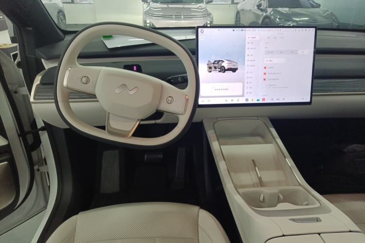 Used ONVO L60 2024 60 kWh Rear-Drive Version