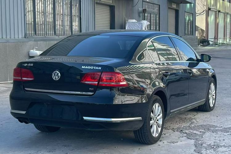 Used Volkswagen Magotan 2015 1.8TSI Advanced Model
