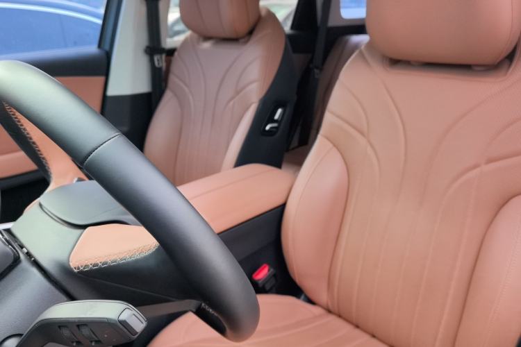 Used Chery Tiggo 8 L 2024 2.0T Two-Wheel Drive Prestige Version 5 Seats