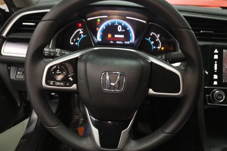 Used Honda Civic 2016 220TURBO CVT Luxury Edition
