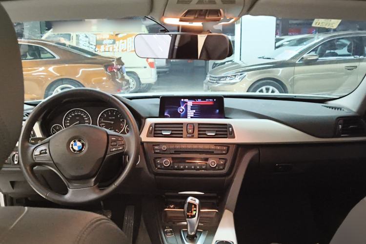 Used BMW 3 Series 2014 320i Sport Edition