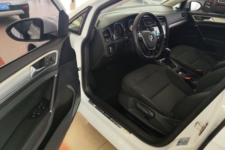 Used Volkswagen Golf 2019 280TSI DSG Comfort Version China VI Standard
