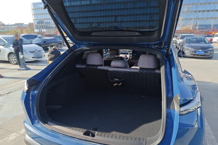 Used ONVO L60 2024 60 kWh All-Wheel Drive
