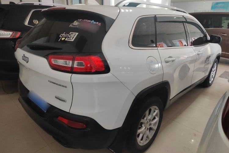 Used  Cherokee 2016 2.0L Superior Edition
