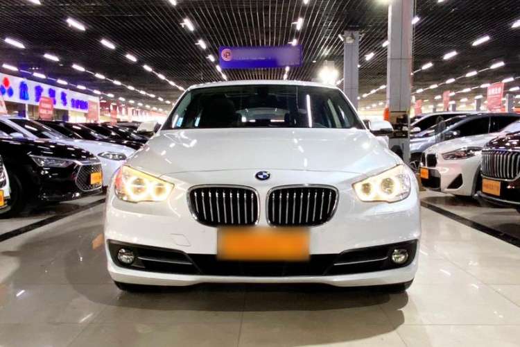 Used BMW 5 Series GT 2015 528i Leading Model
