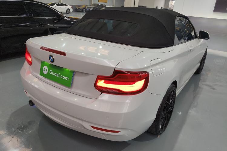 Used BMW 2 Series 2018 220i Convertible Coupe Sports Design Package