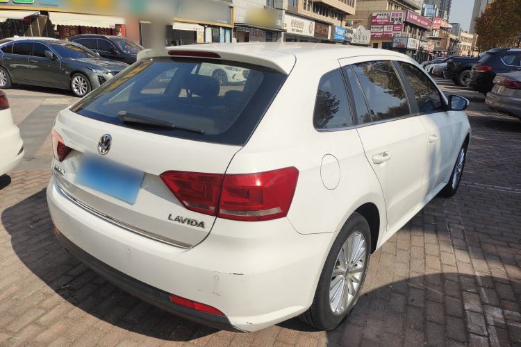 Used Volkswagen Gran Lavida 2013 1.6L Manual Comfort Model