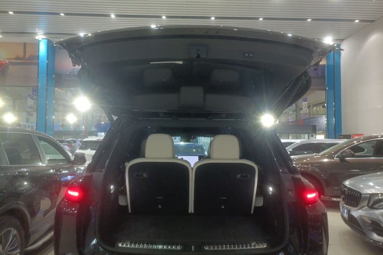 Used Li Auto L8 2024 Pro Model
