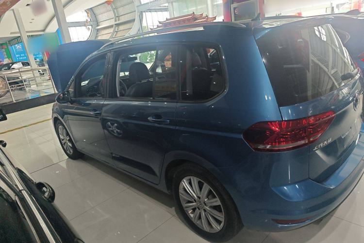 Used Volkswagen Touran 2021 Touran L 280TSI DSG Comfort Edition 7 Seats
