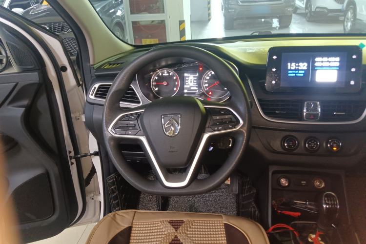 Used Baojun 730 2019 1.5L Manual Fashion Model 7-seater China VI
