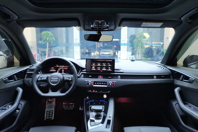 Used Audi A4L 2023 40 TFSI Luxury Dynamic Model
