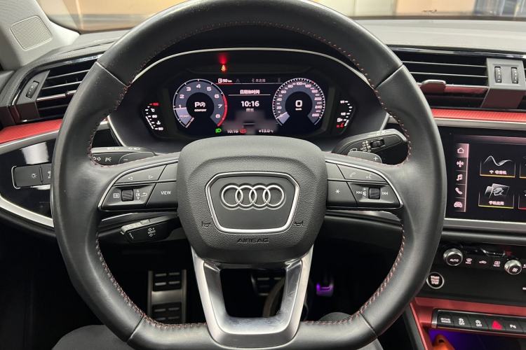 Used Audi Q3 2021 40 TFSI Fashion Dynamic Model
