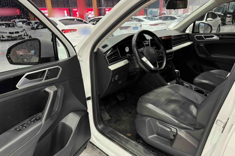 Used Volkswagen Tiguan L 2023 330TSI Automatic Two-Wheel Drive Comfort Edition
