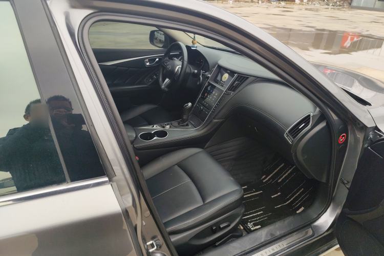 Used Infiniti Q50L 2018 2.0T Comfort Edition China VI Standard