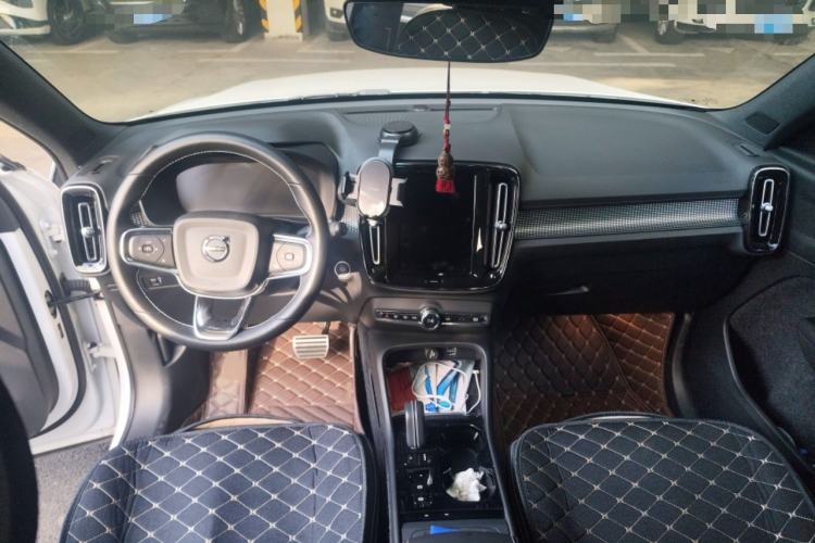 Used Volvo XC40 2021 T4 Four-Wheel Drive Smart & Sporty Edition
