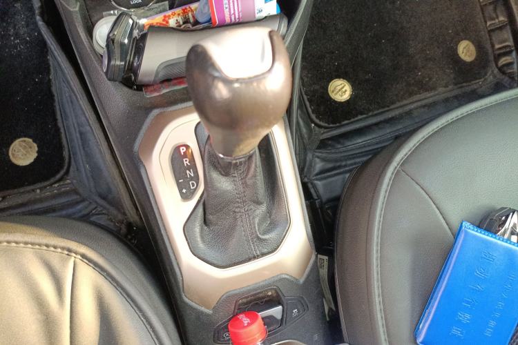 Used  Renegade 2016 2.0L Automatic Four-Wheel Drive 75th Anniversary Tribute Edition